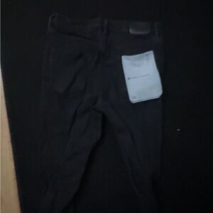 Purple jeans size 29
From the purple brand and I have proof